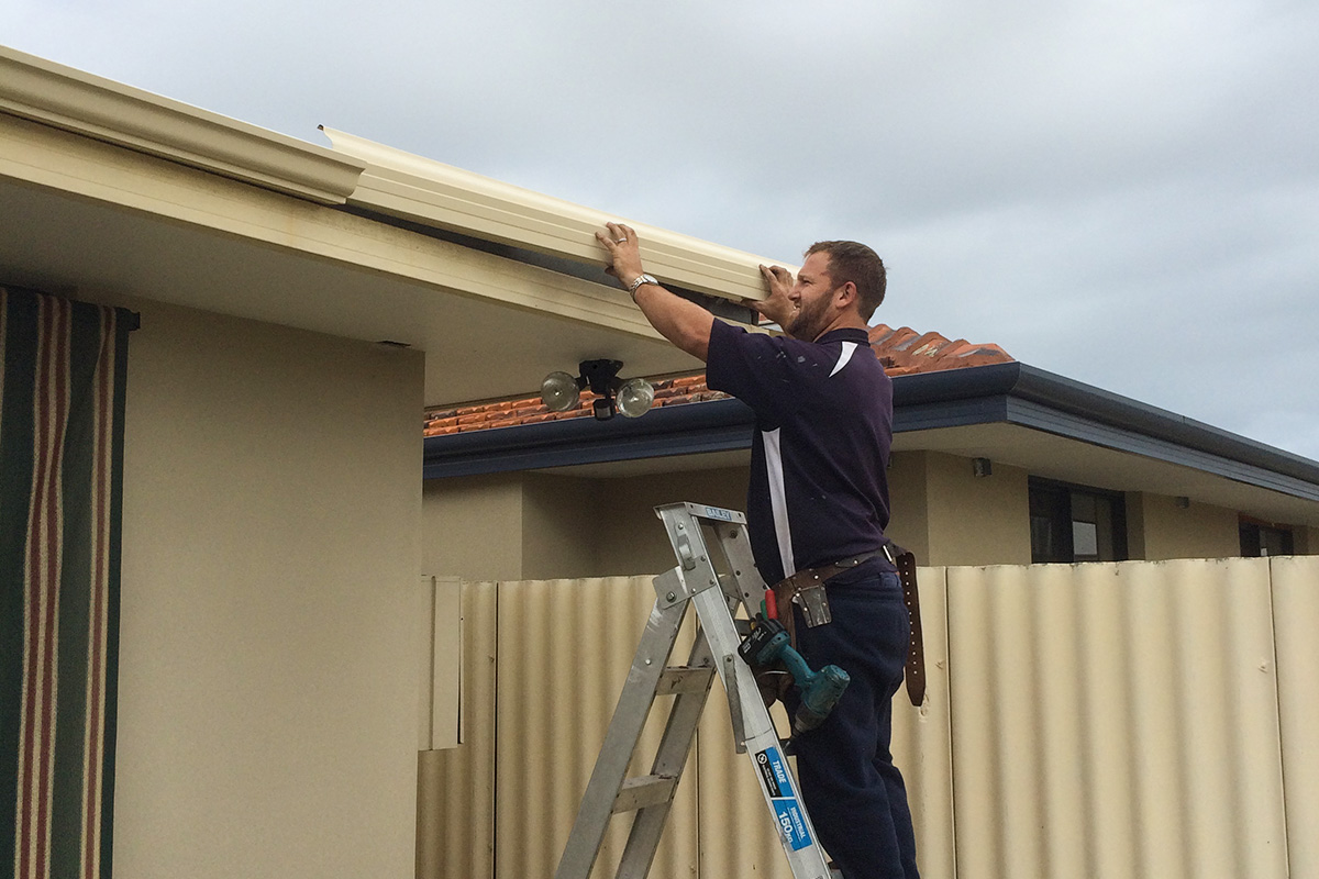 Gutters & Downpipes